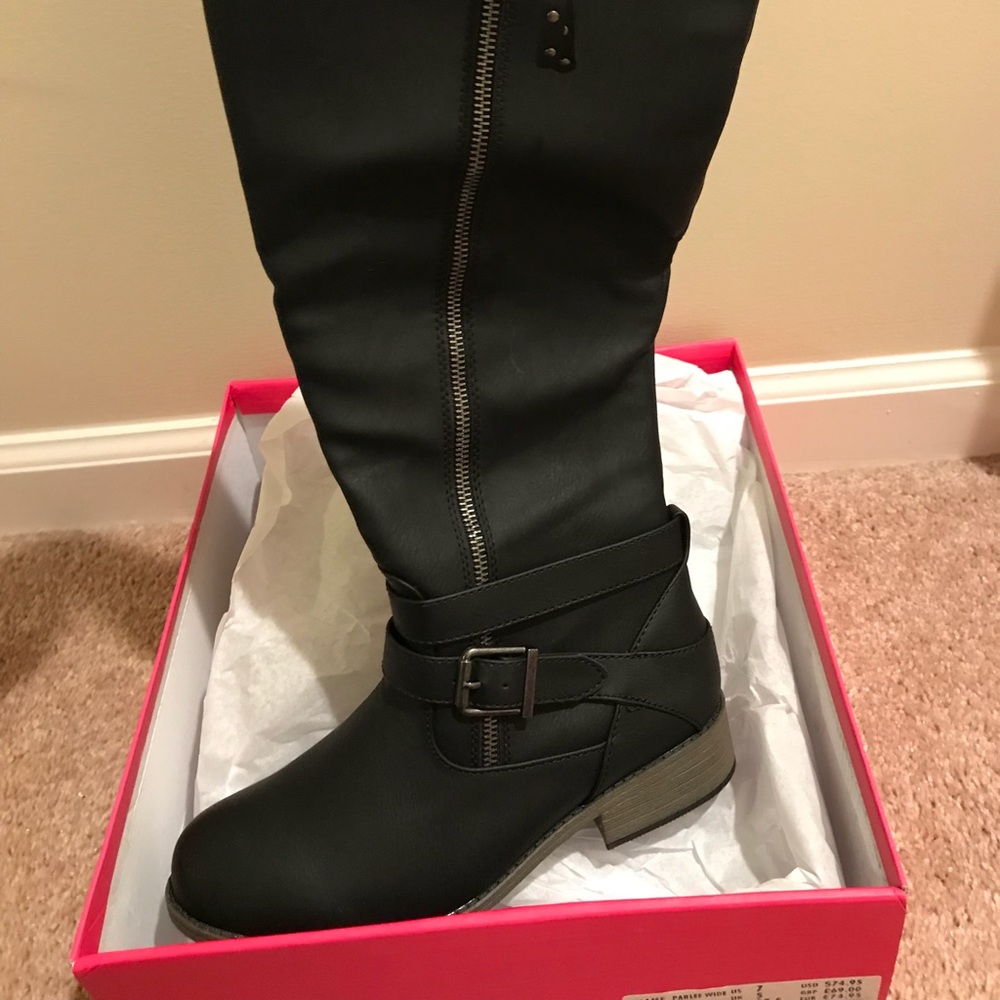 Wide calf boots